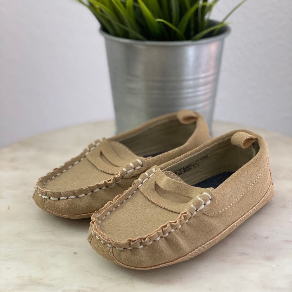 Baby boys Gap Moccasins-never worn - size 7
